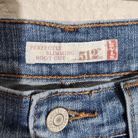 Levis 512 Jeans Womens 4 Petite Medium Blue Perfectly Slimming Bootcut Denim - Picture 2 of 15